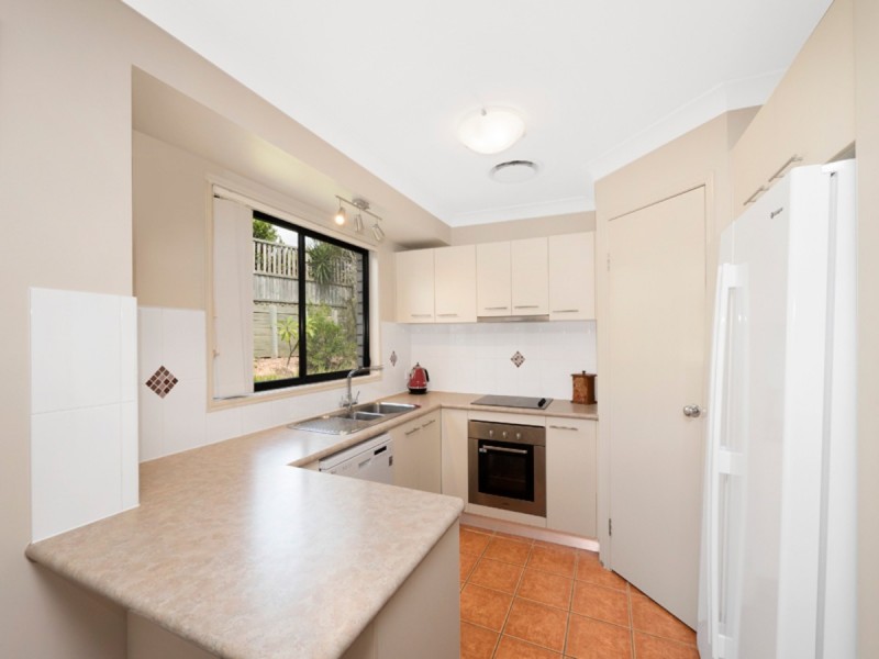 71 Lagoon Crescent, Bellbowrie QLD 4070