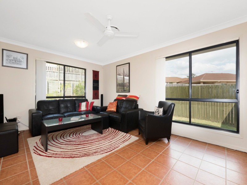 71 Lagoon Crescent, Bellbowrie QLD 4070