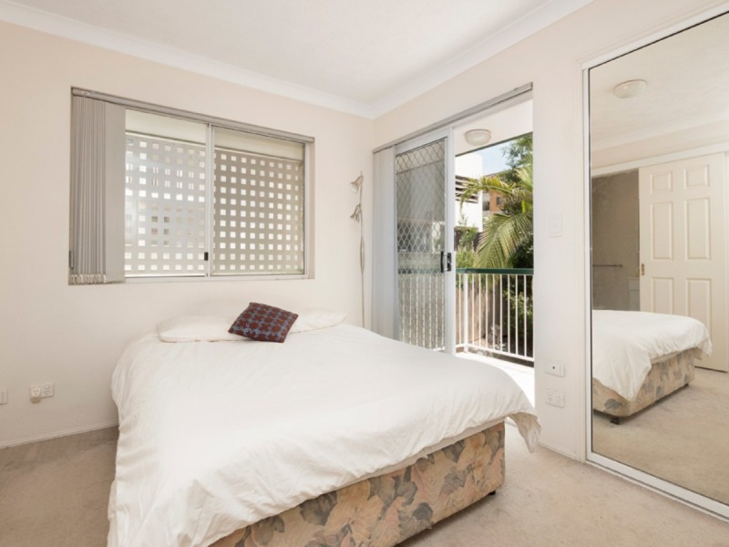 9/11 Lima Street, Auchenflower QLD 4066