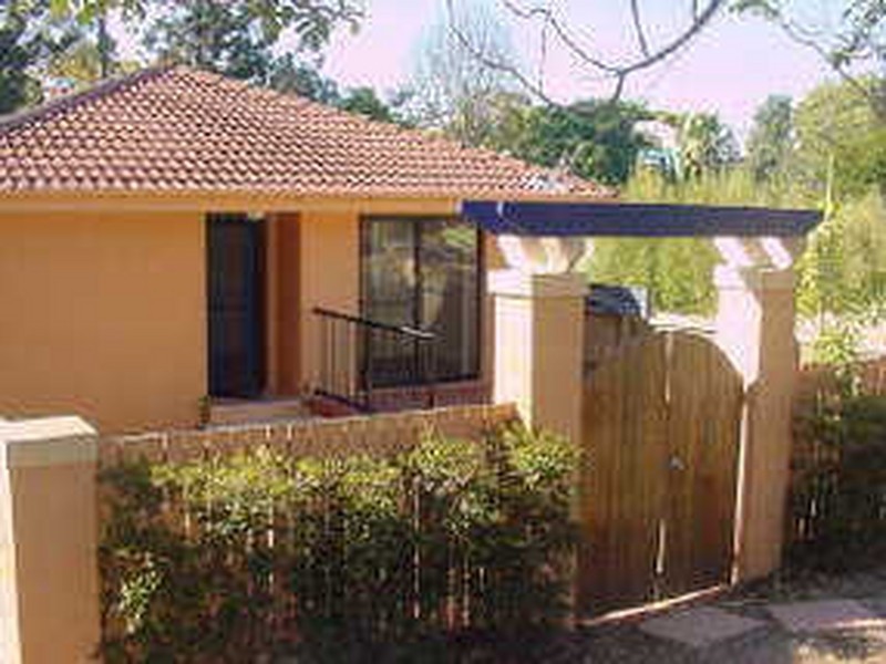 1/39 Salisbury Street, Indooroopilly QLD 4068