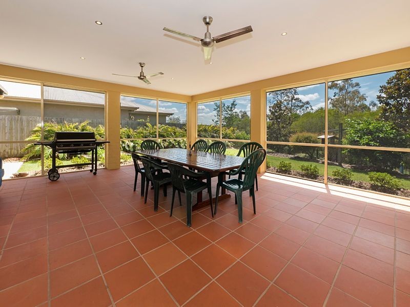7 Tulipwood Place, Moggill QLD 4070