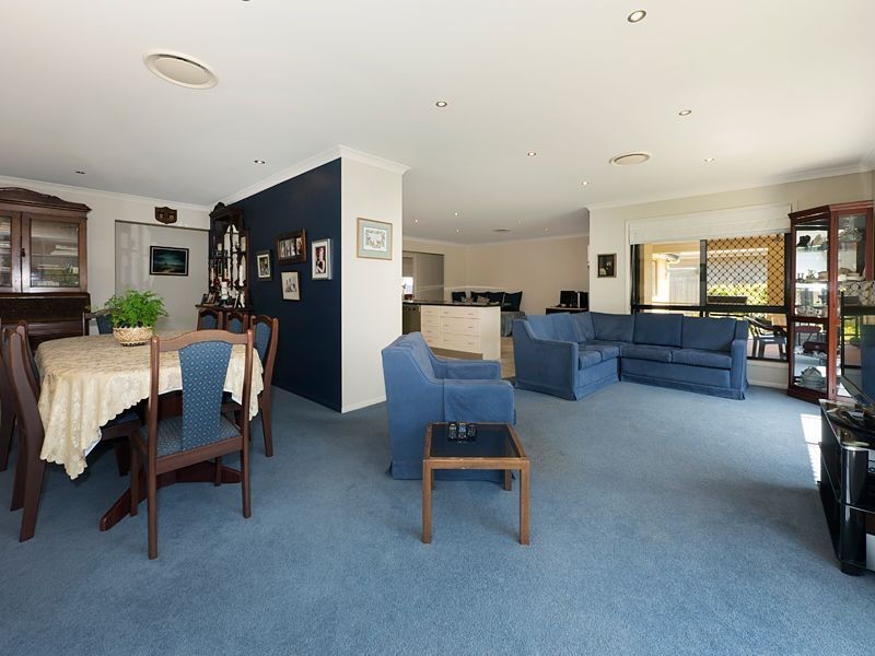 7 Tulipwood Place, Moggill QLD 4070