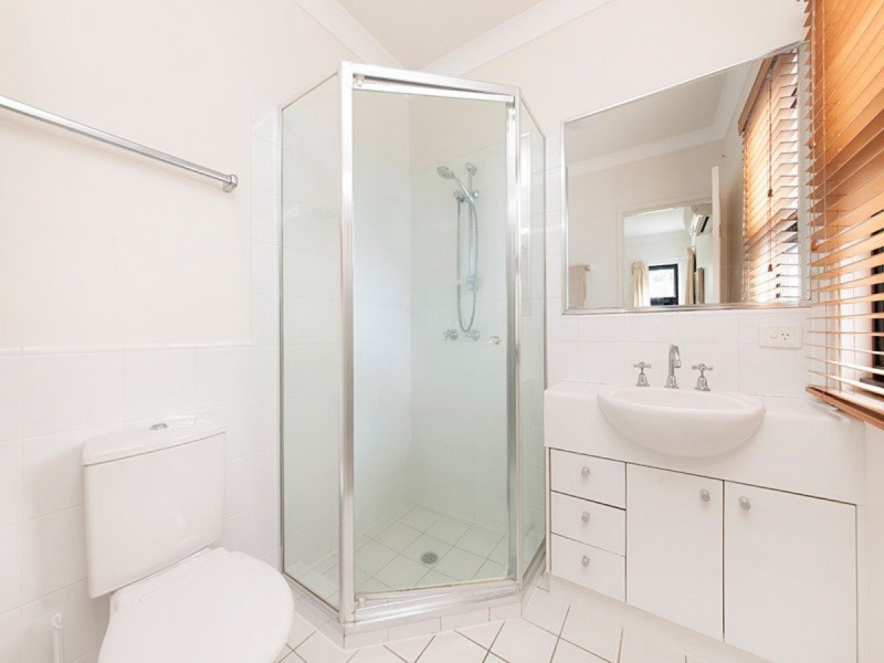5/122 Central Avenue, Indooroopilly QLD 4068