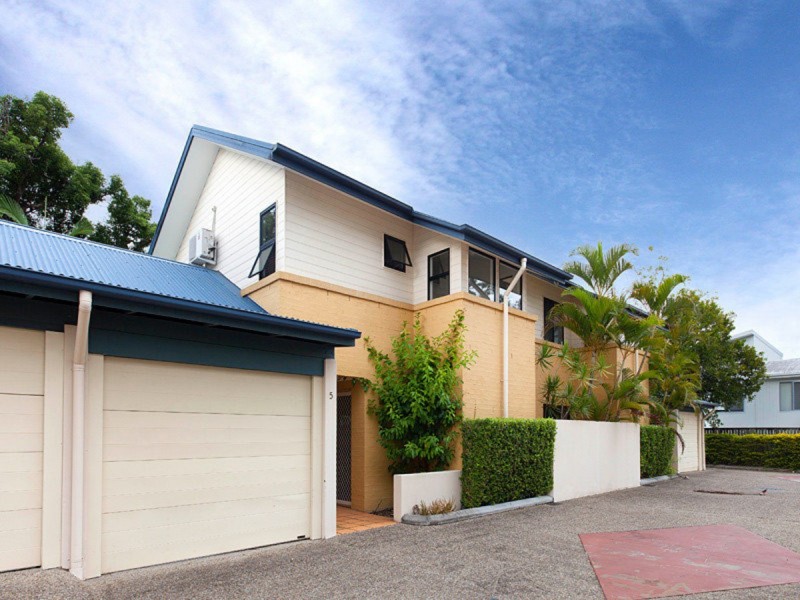 5/122 Central Avenue, Indooroopilly QLD 4068