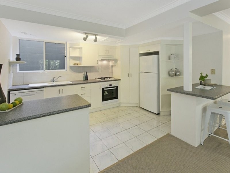 2/55 Douglas Street, St Lucia QLD 4067