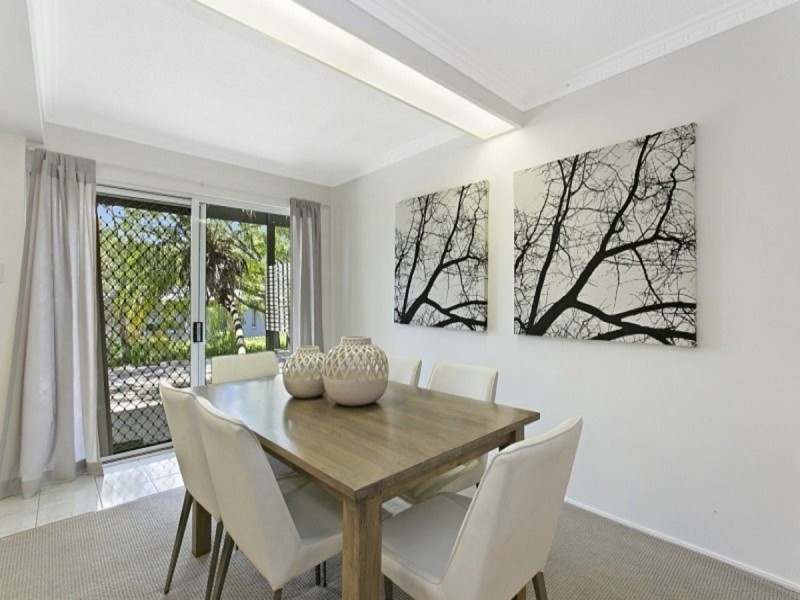 2/55 Douglas Street, St Lucia QLD 4067