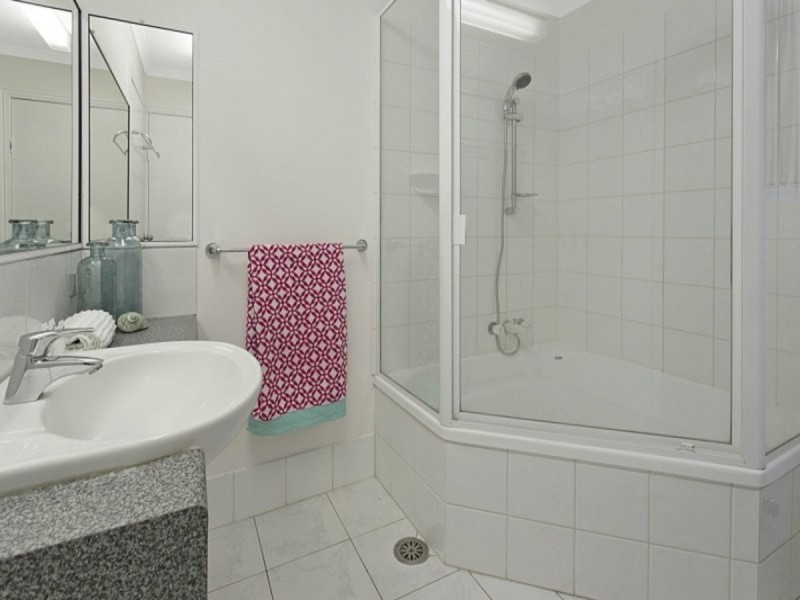 2/55 Douglas Street, St Lucia QLD 4067