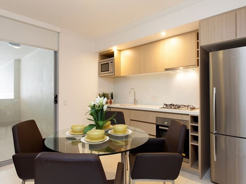 2/39 Depper Street, St Lucia QLD 4067