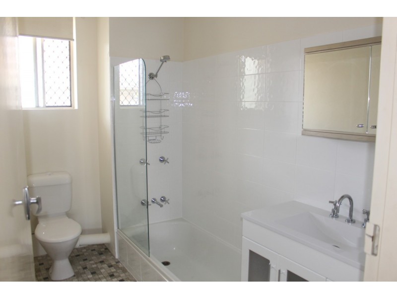 2/6 Gregory Street, Toowong QLD 4066