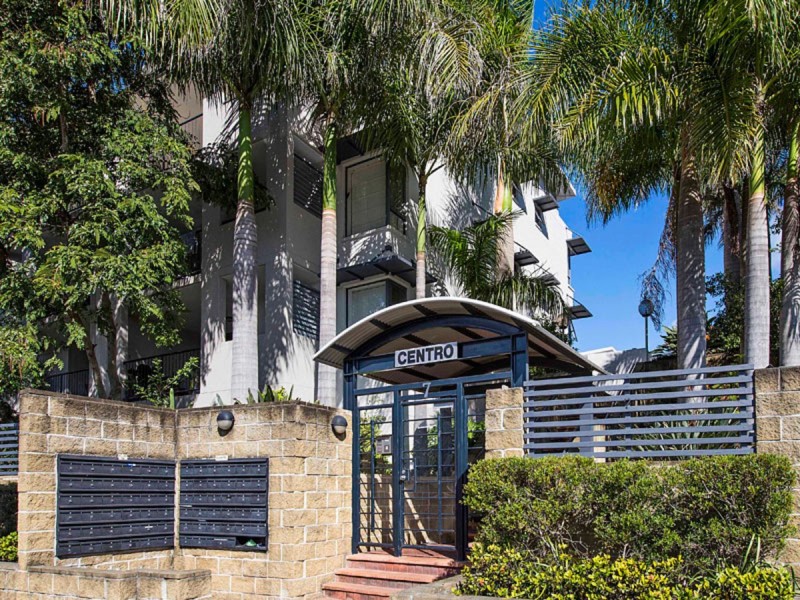 4/7 Landsborough Terrace, Toowong QLD 4066