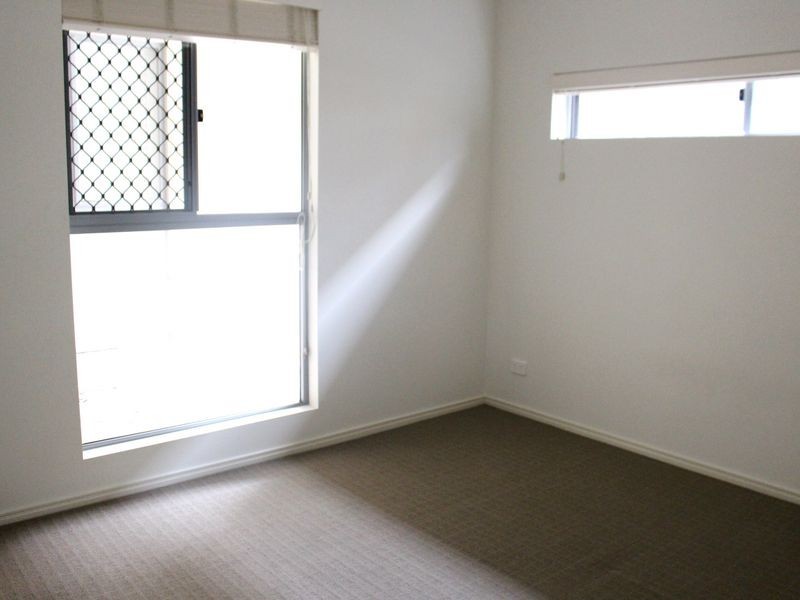 4/118 Carmody Road, St Lucia QLD 4067