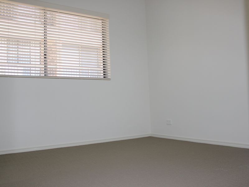 4/118 Carmody Road, St Lucia QLD 4067