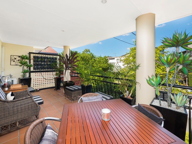 6/11 Holland Street, Toowong QLD 4066