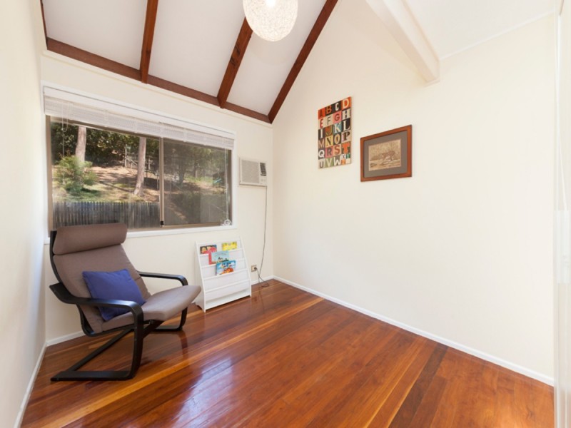 18 Boxthorn Street, Bellbowrie QLD 4070