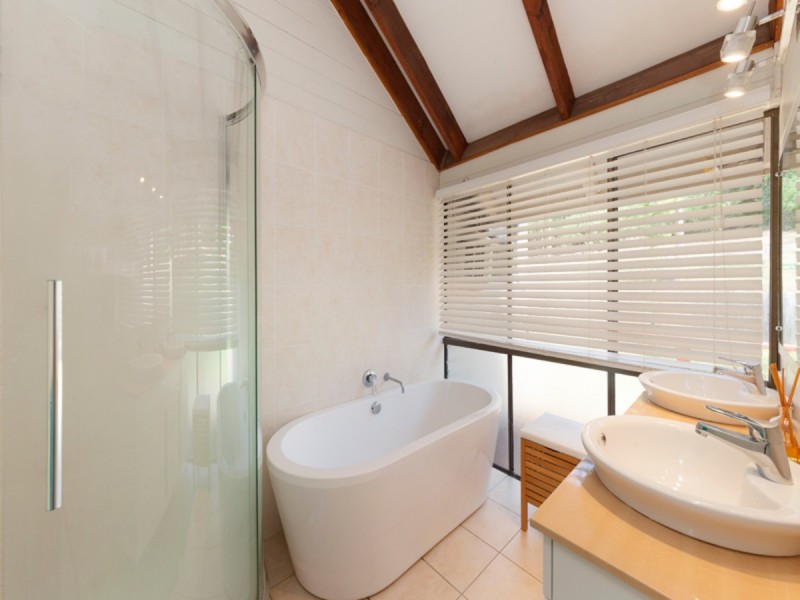 18 Boxthorn Street, Bellbowrie QLD 4070