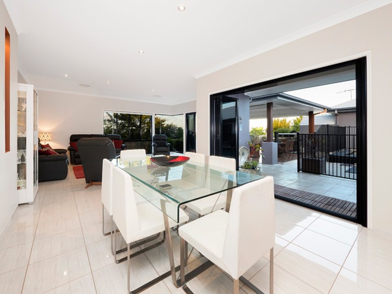 134 Gibson Crescent, Bellbowrie QLD 4070