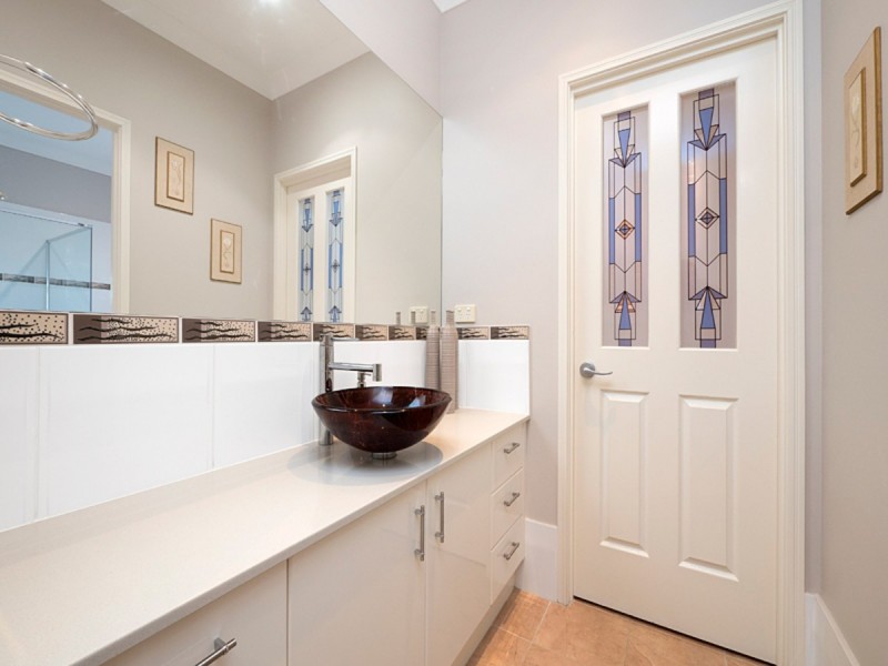 134 Gibson Crescent, Bellbowrie QLD 4070