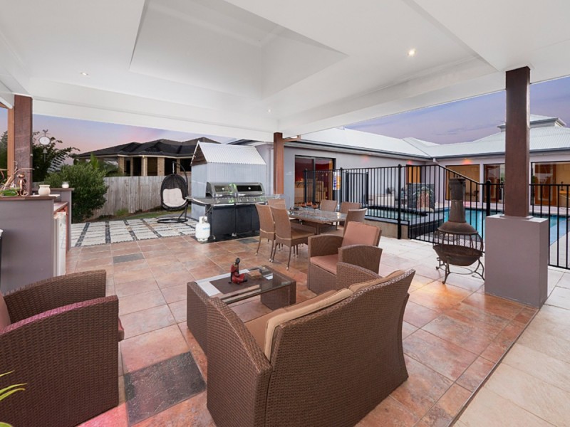 134 Gibson Crescent, Bellbowrie QLD 4070