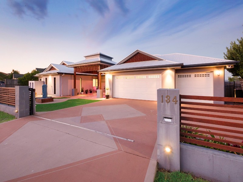 134 Gibson Crescent, Bellbowrie QLD 4070