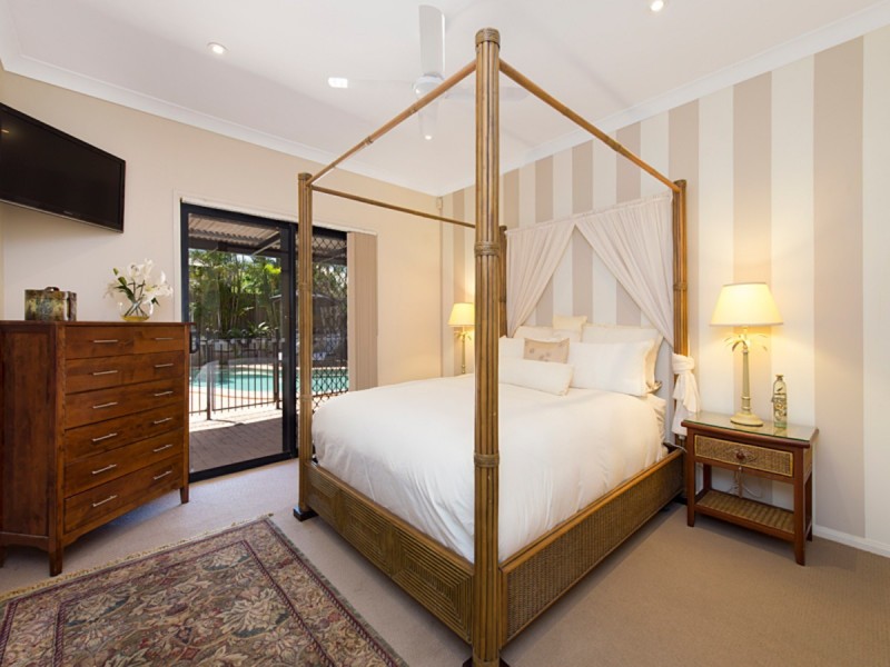 15 Glenwood Place, Moggill QLD 4070