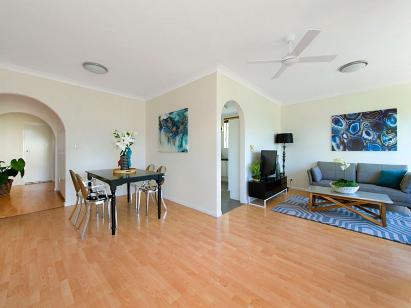 4/52 Sisley Street, St Lucia QLD 4067