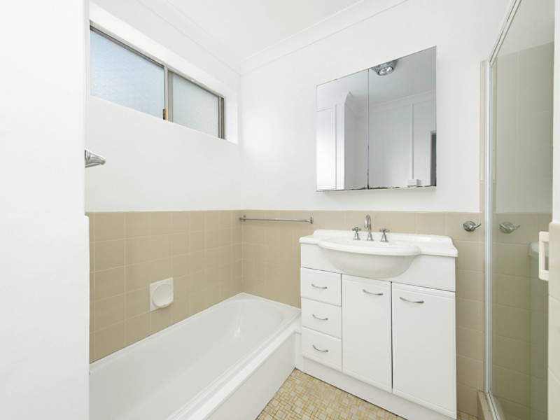 8/37 Grove Street, Toowong QLD 4066
