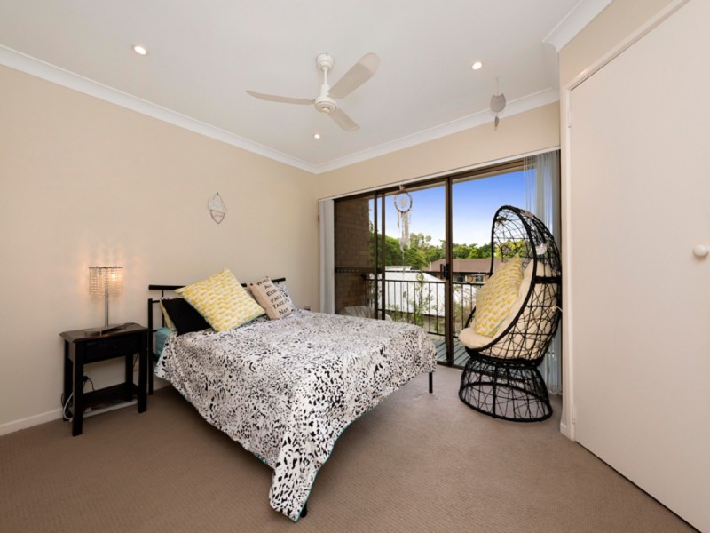 2/11 Lucinda Street, Taringa QLD 4068