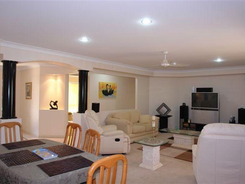 12 Sandlewood Close, Moggill QLD 4070