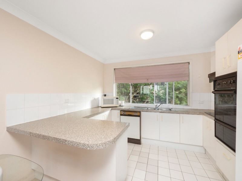 13/2 Brasted Street, Taringa QLD 4068