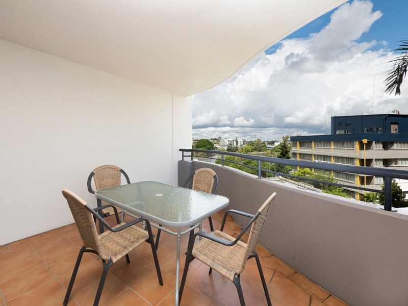 13/5-11 Chasely Street, Auchenflower QLD 4066