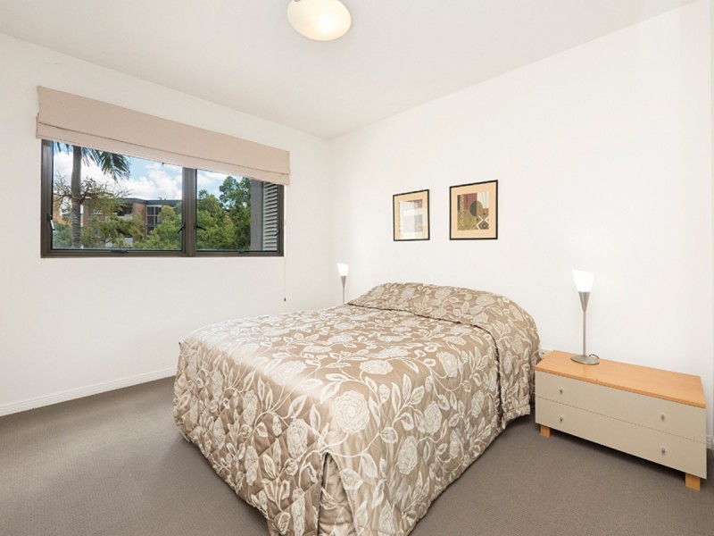 13/5-11 Chasely Street, Auchenflower QLD 4066