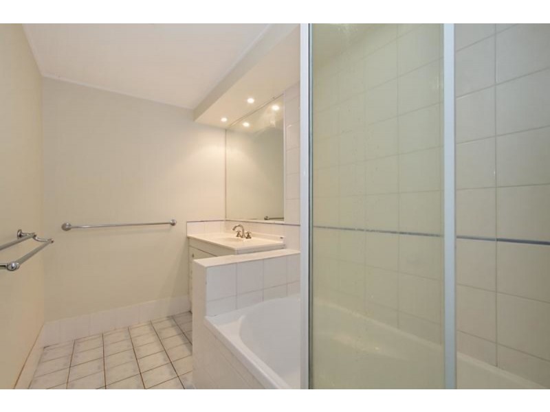 6/8 Sandford Street, St Lucia QLD 4067