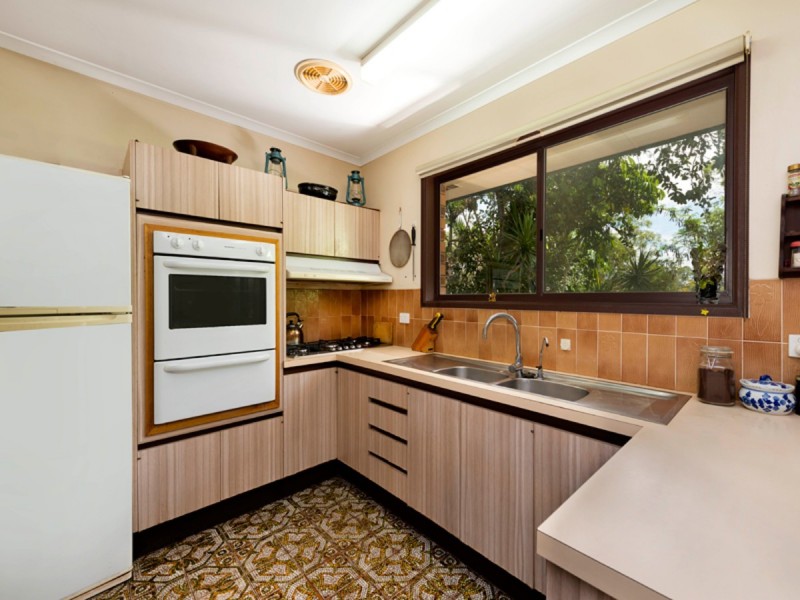 14 Marlock Street, Bellbowrie QLD 4070