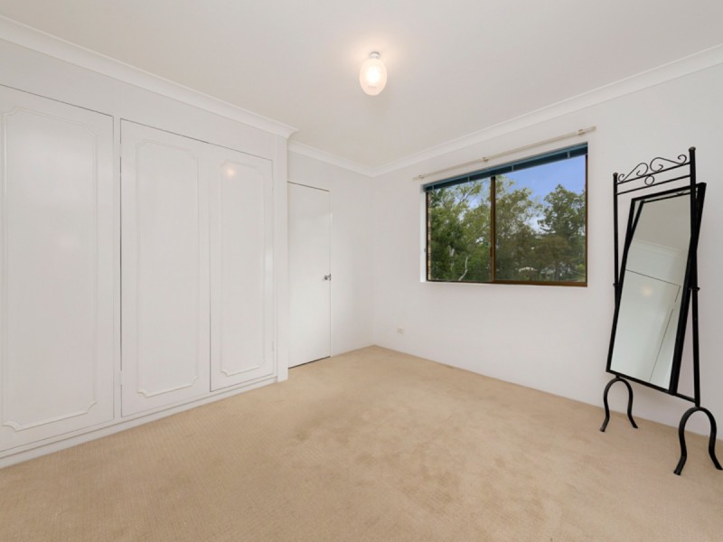 8/42 Sir Fred Schonell Drive, St Lucia QLD 4067
