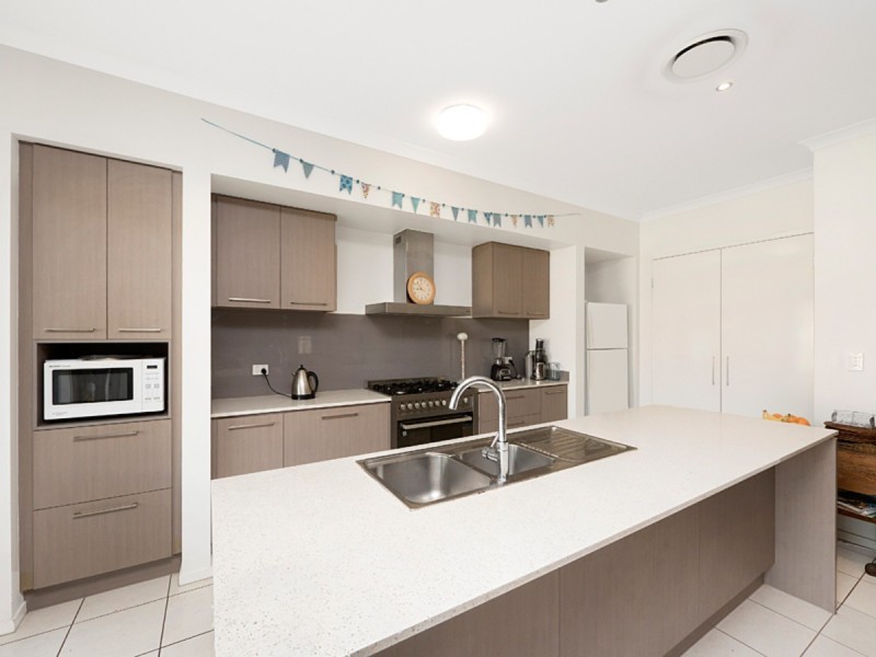 3 Bunya Street, Moggill QLD 4070