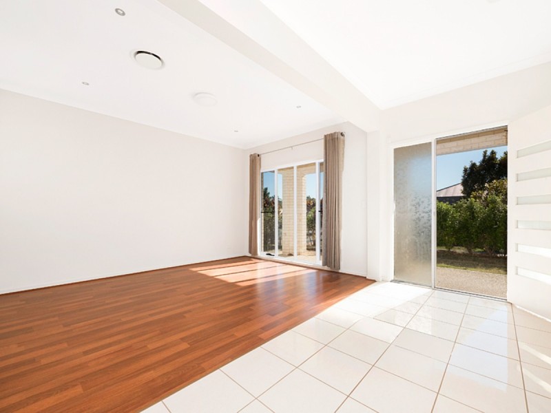 3 Bunya Street, Moggill QLD 4070