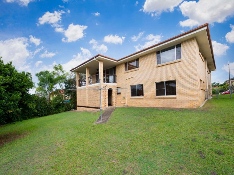 13 Raglass Street, Everton Park QLD 4053