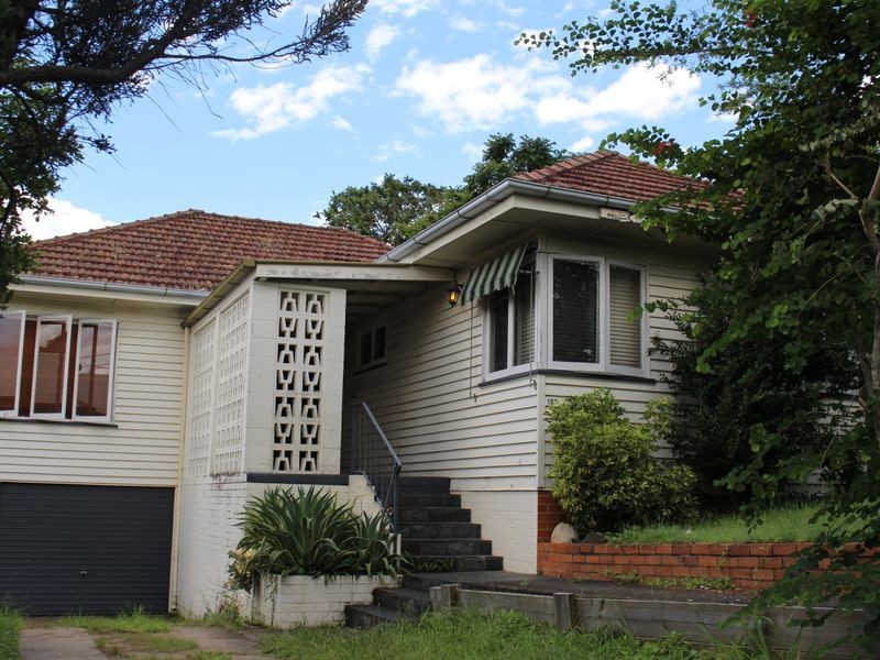 127 Waverley Road, Taringa QLD 4068
