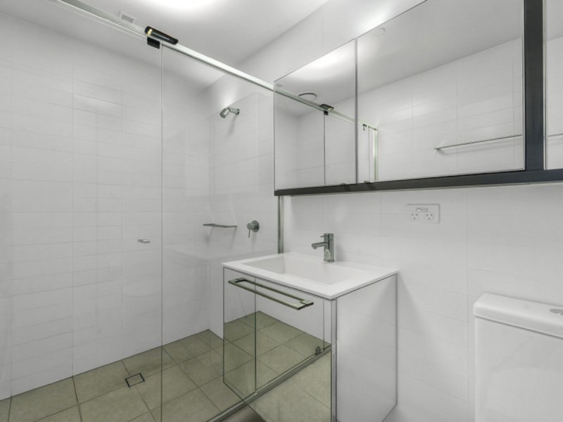 99/27 Cunningham Street, Newstead QLD 4006