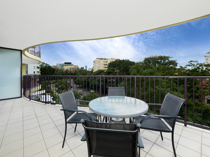 124/8 Land Street, Toowong QLD 4066