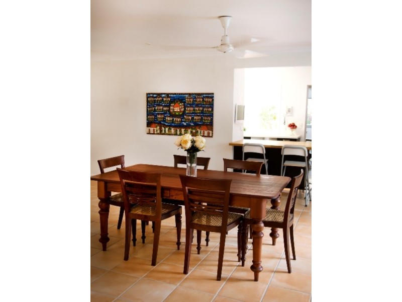 28 Harefield Street, Indooroopilly QLD 4068