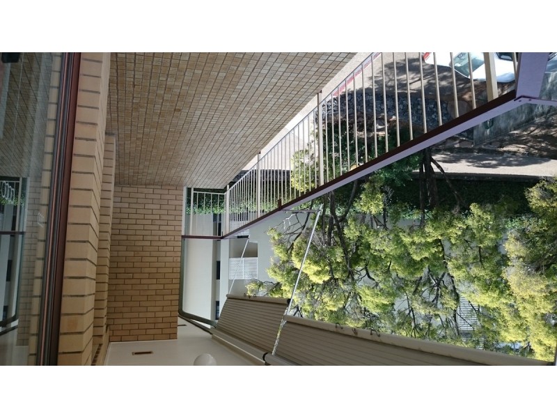 8/5 Grosvenor Road, Indooroopilly QLD 4068