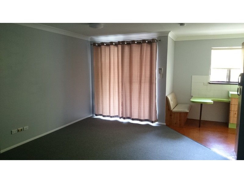 8/5 Grosvenor Road, Indooroopilly QLD 4068