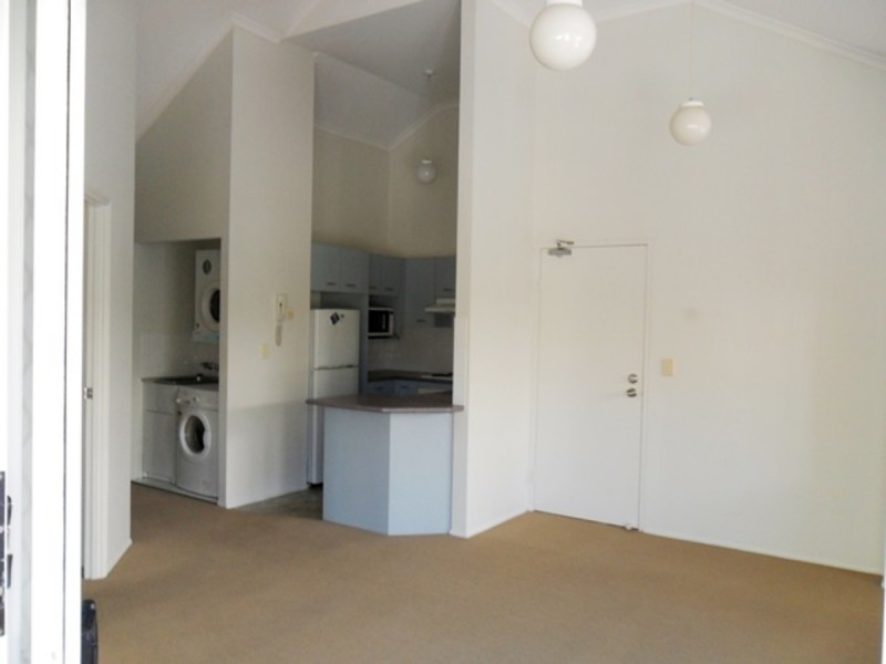 11/77 Sherwood Road, Toowong QLD 4066