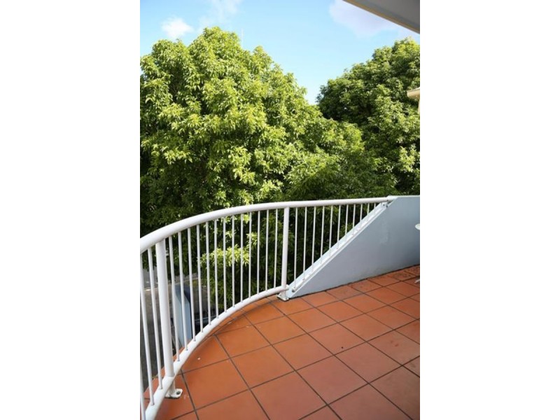 11/77 Sherwood Road, Toowong QLD 4066