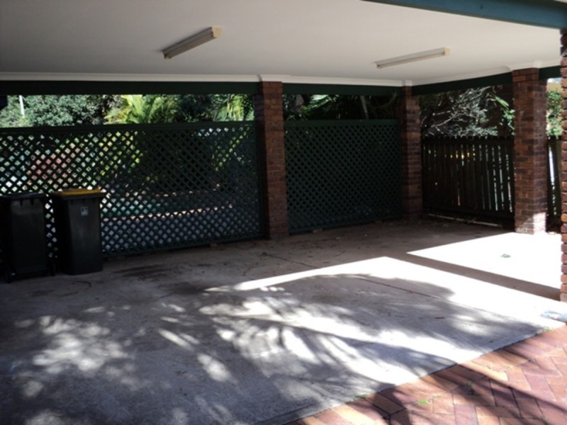 32 Romanella Street, Fig Tree Pocket QLD 4069
