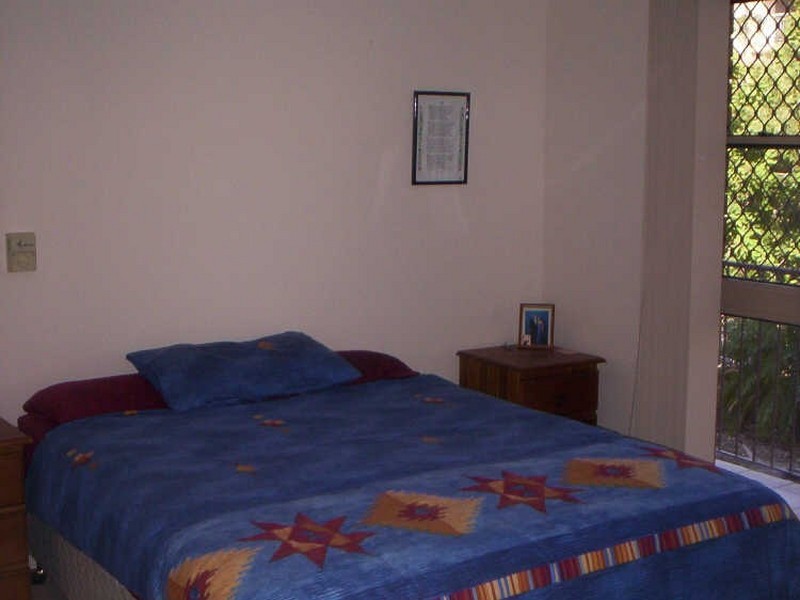 5/8 Carr Street, St Lucia QLD 4067