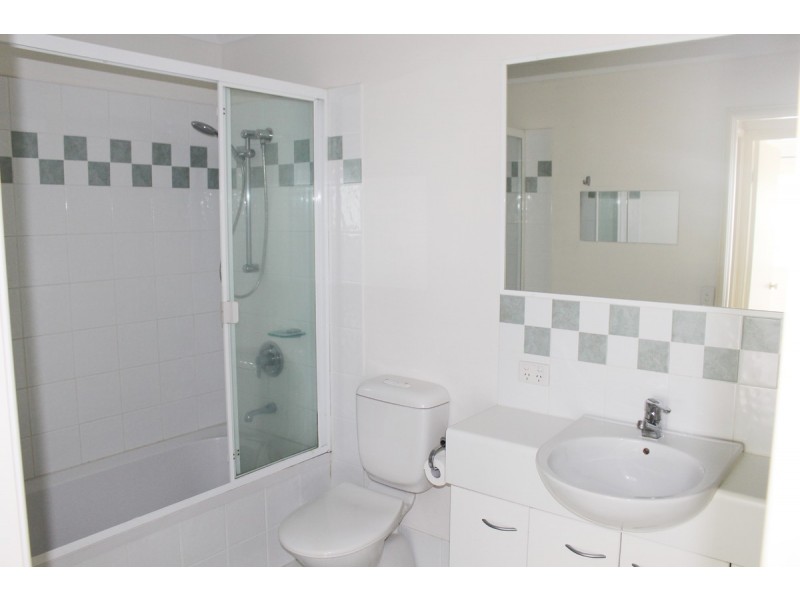 11/360 Simpsons Road, Bardon QLD 4065