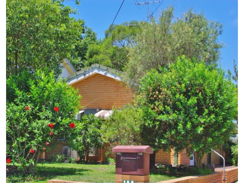 108 Marshall Road, Kenmore QLD 4069