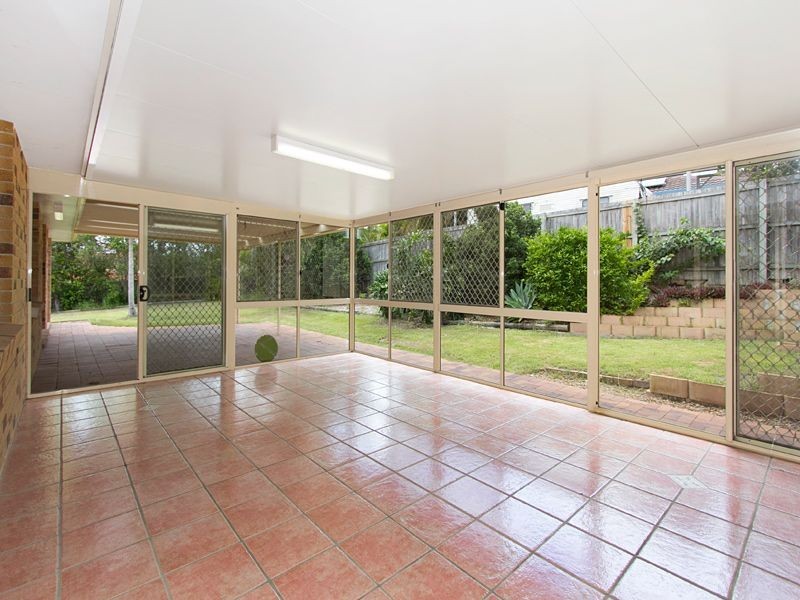35 Campbell Crescent, Bellbowrie QLD 4070